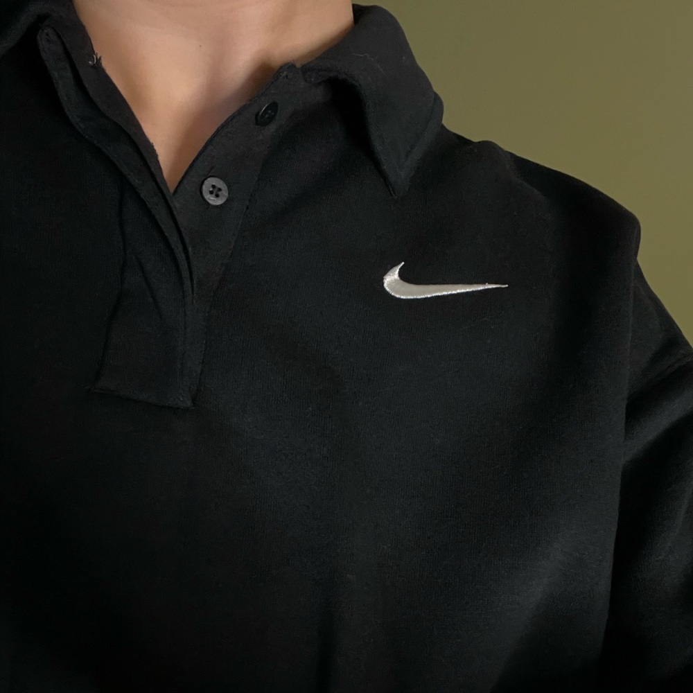 Nike black cropped sweater